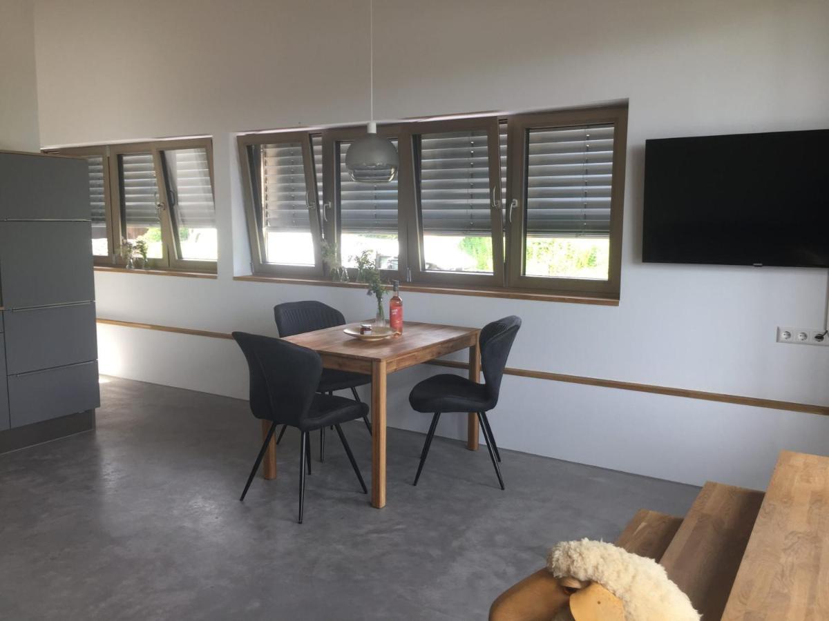 Ferien- Und Winzerhof Simon Appartement Freiburg im Breisgau Buitenkant foto